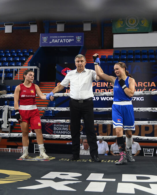 NEVEROVATNE EMOCIJE MLADIH SRPSKIH BOKSERKI POSLE VELIKOG USPEHA! Jovana i Sonja ušle u finale, pa zaplakale